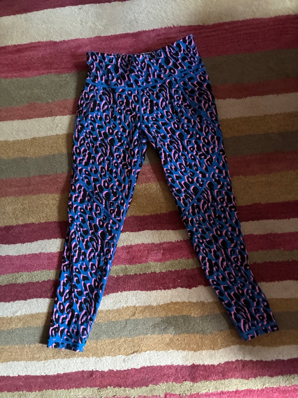 Bundle (2 pairs) of Sweaty Betty Power 7/8 length multicolor leggings, US size 6 - Picture 10 of 13